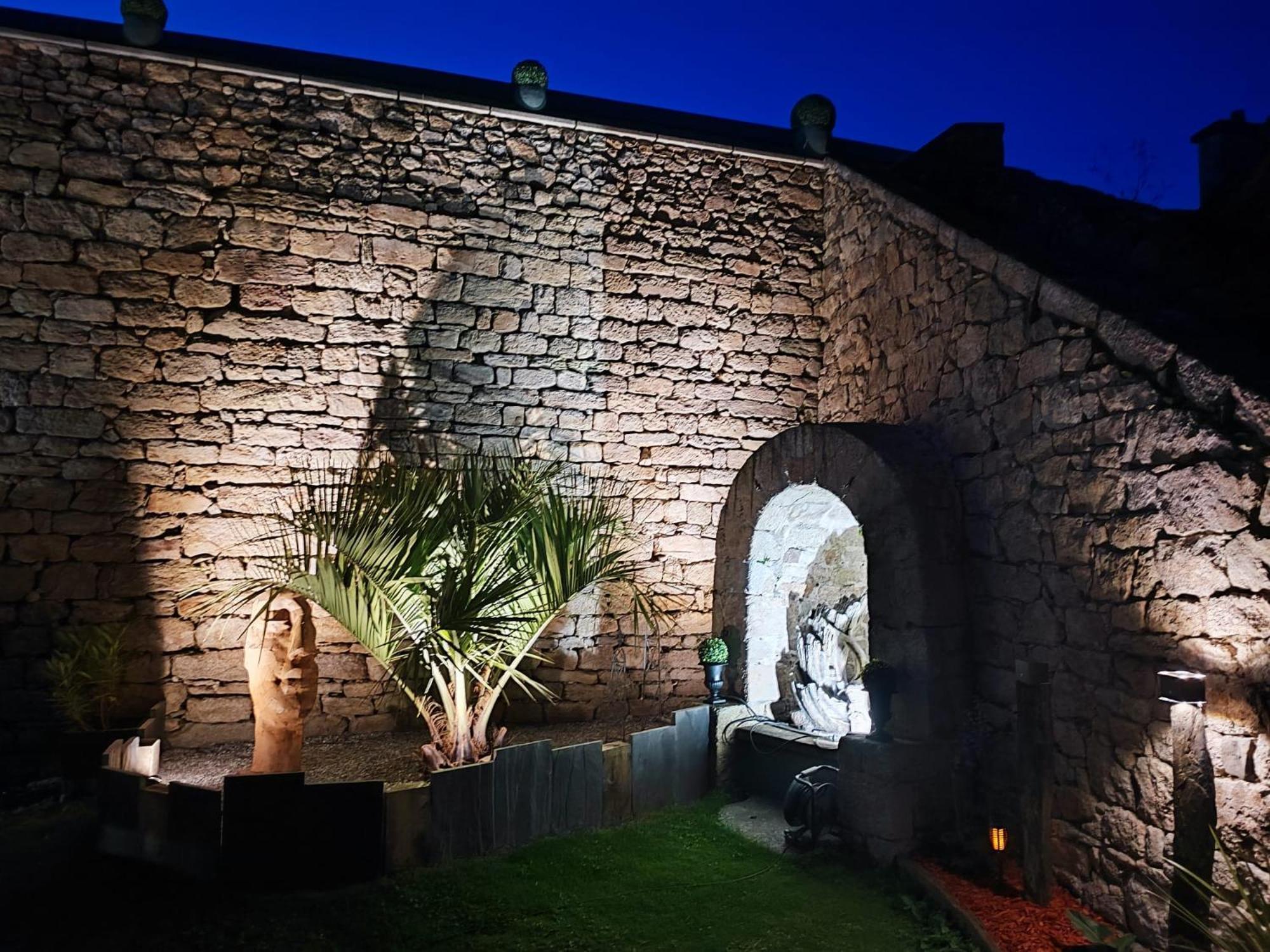 Chambres D'Hotes Les Carmelites Guingamp Exterior foto